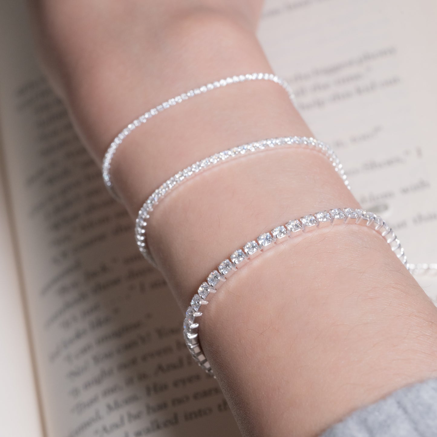 Sterling Silver Diamond-Studded Tennis Bracelet (3.0 mm)