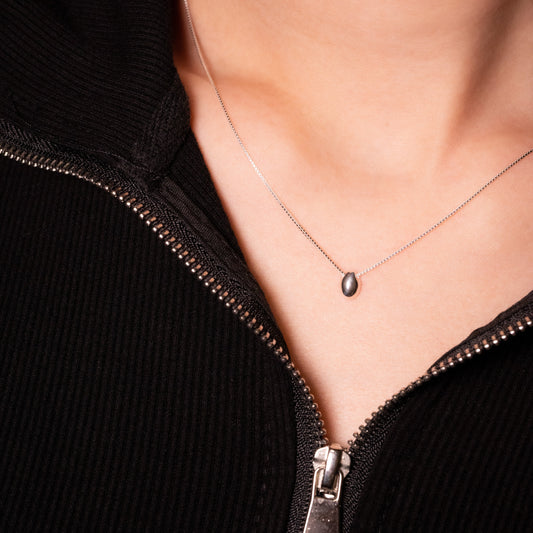 Minimalist Pebble Pendant Necklace