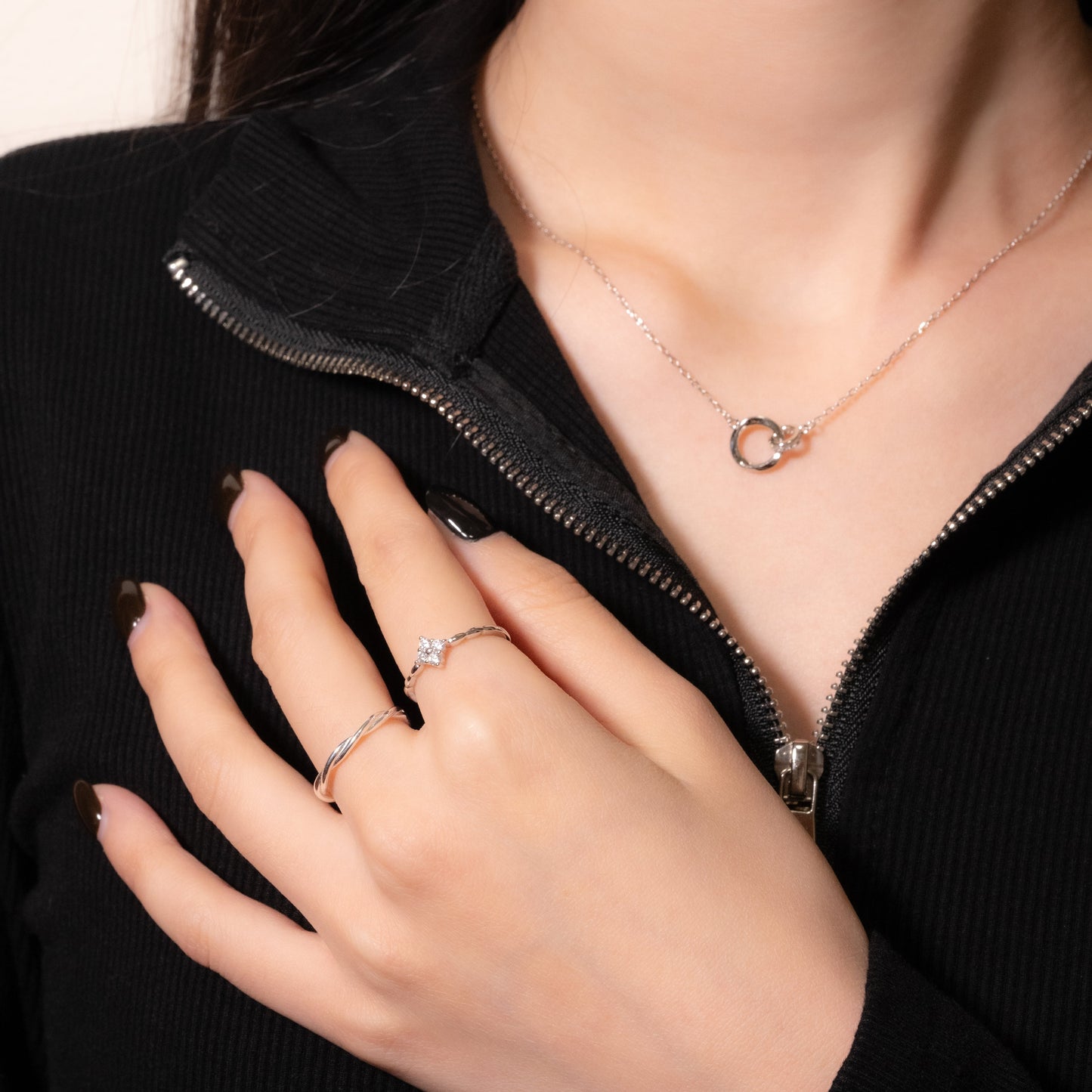 Elegant Sterling Silver Twisted Band Ring with Square