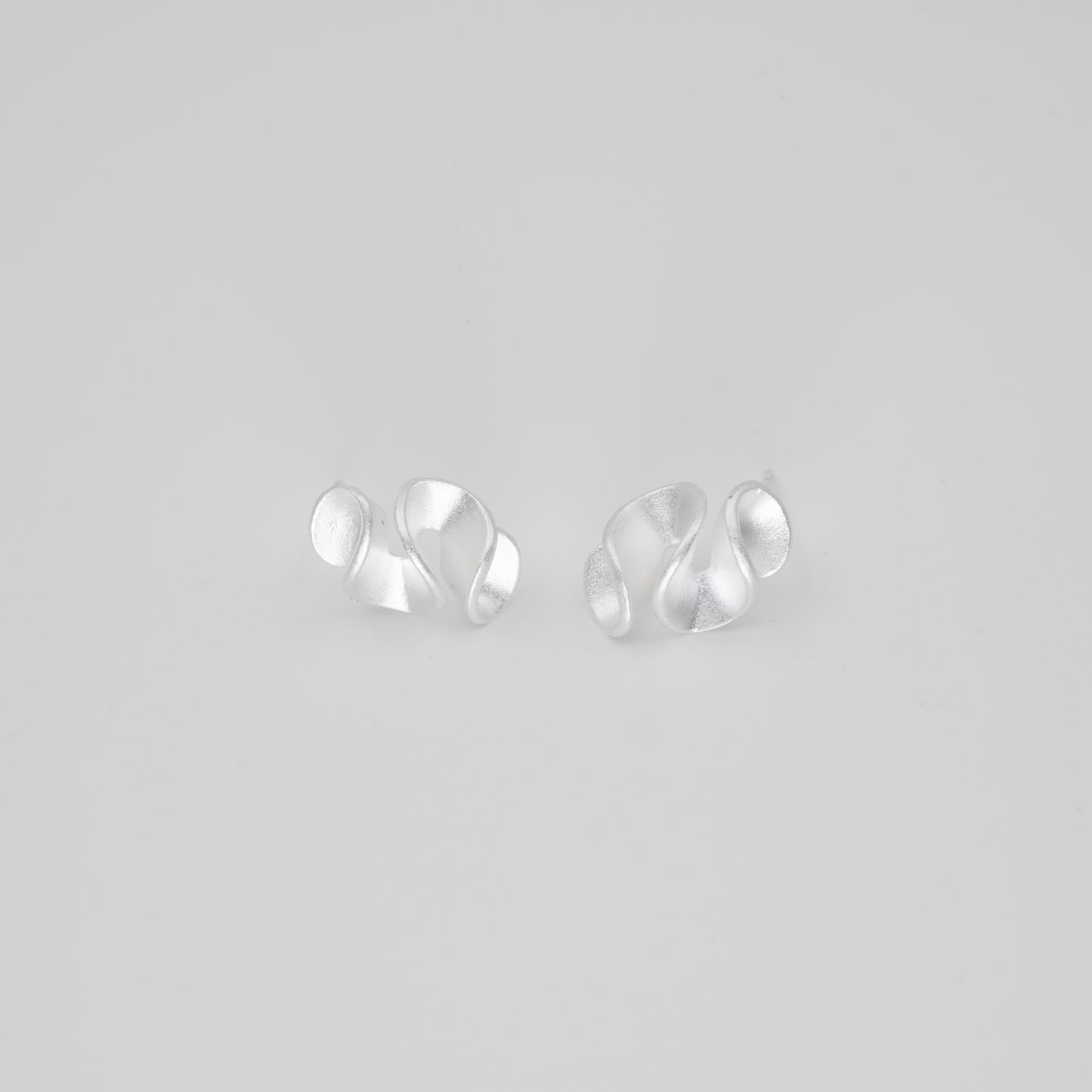 Lumière – Folded Petal Sterling Silver Stud Earrings